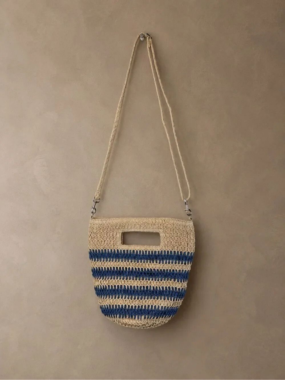 Universal Thread Woven Paper Straw Crossbody Tote Bag Blue Stripe Beach Summer
